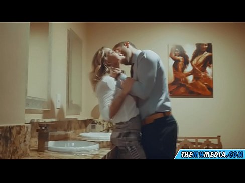❤️ When a busty blonde seduces you in a public restroom ️❌ Porno at en-us.mathem-1-class.ru ❌❤